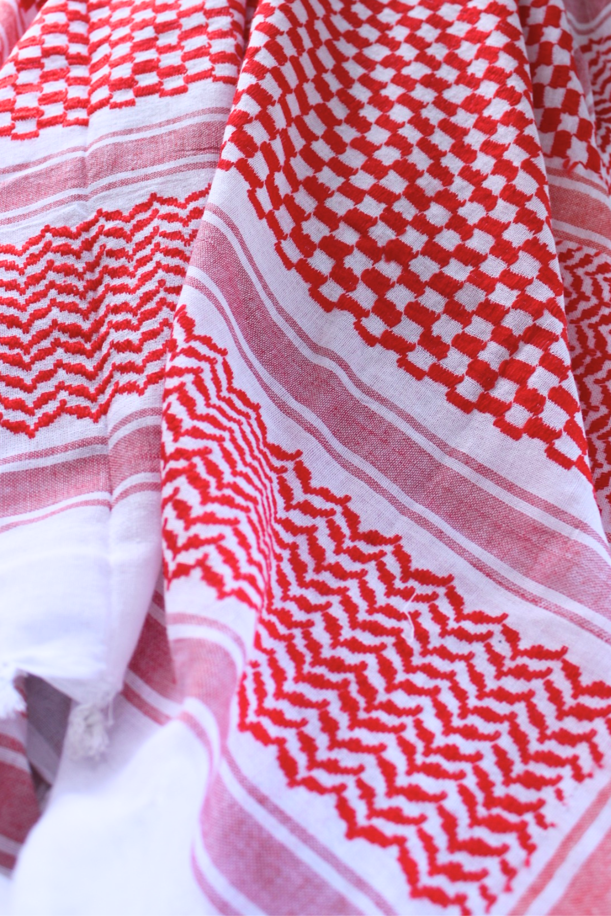 Traditional Keffiyeh Scarf-Red&White-With Tassels