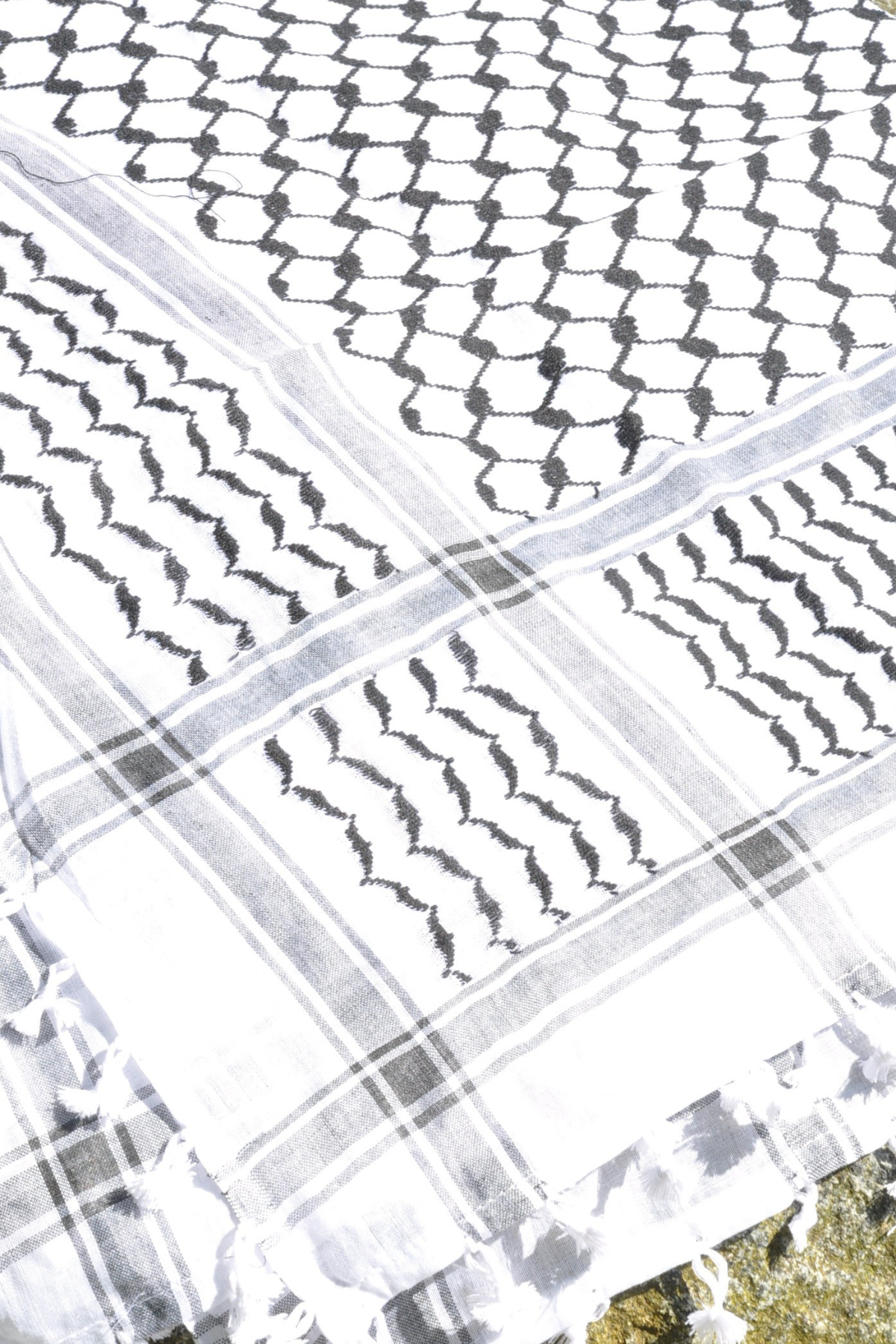 Black and White Keffiyeh scarf with tassels/fringes handmade in Syria