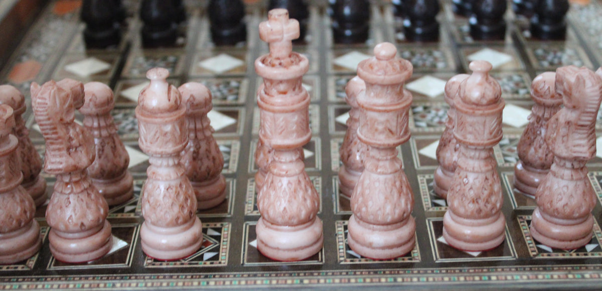 Malekeh Resin Chess Pieces