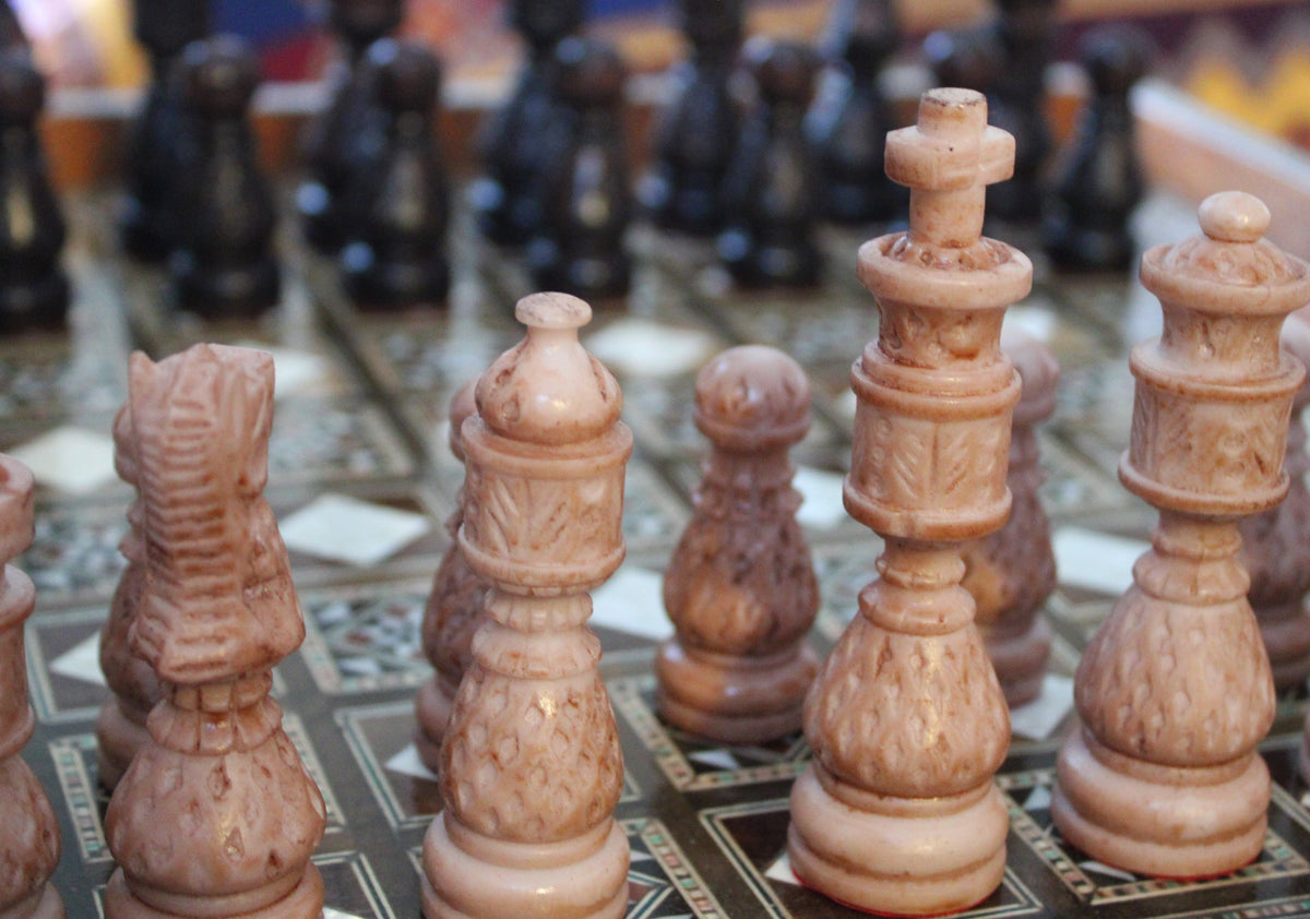 Malekeh Resin Chess Pieces