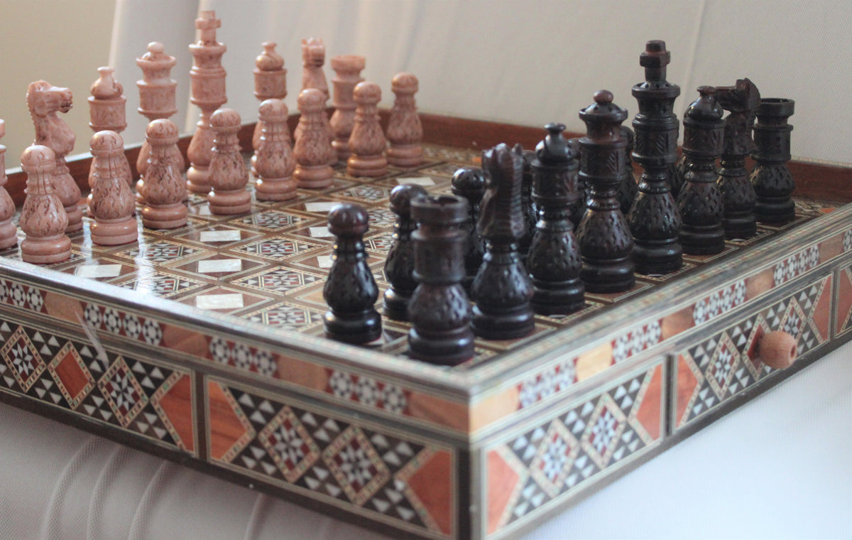 Malekeh Resin Chess Pieces