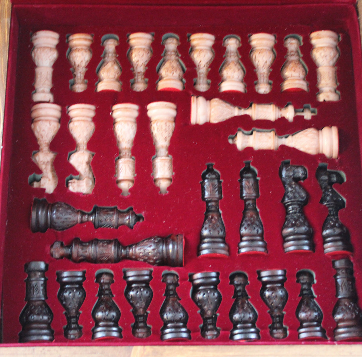 Malekeh Resin Chess Pieces