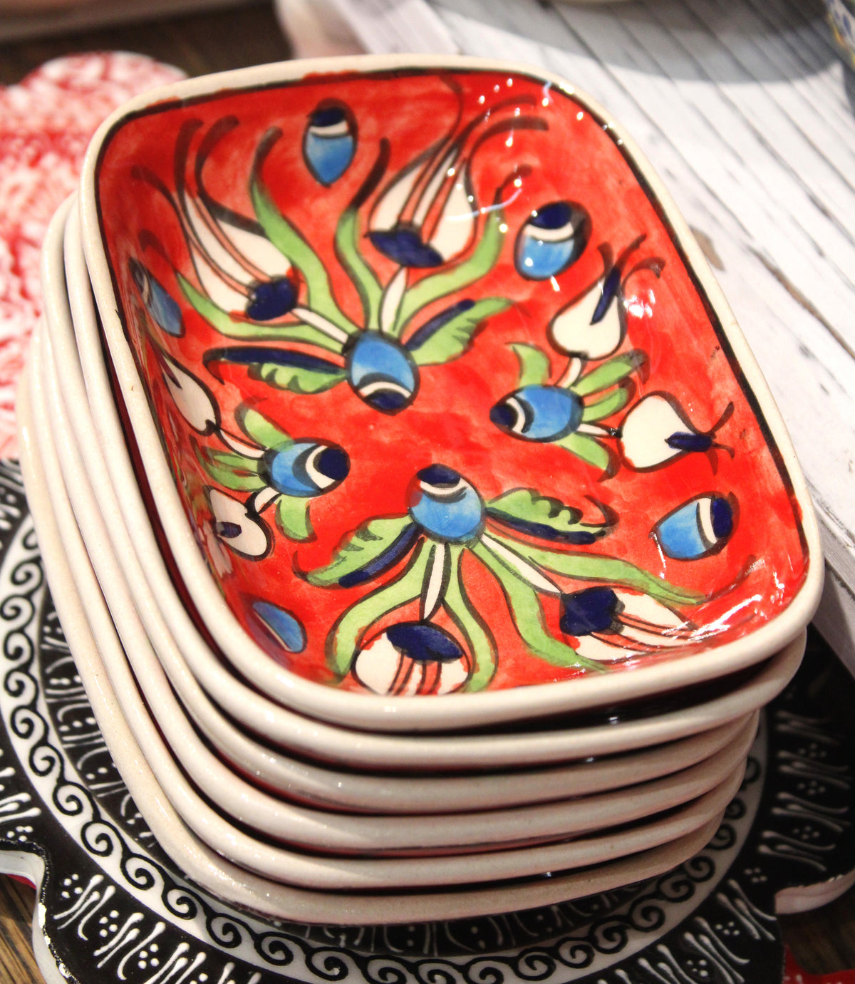 Tulip Laleh Ceramic Collection